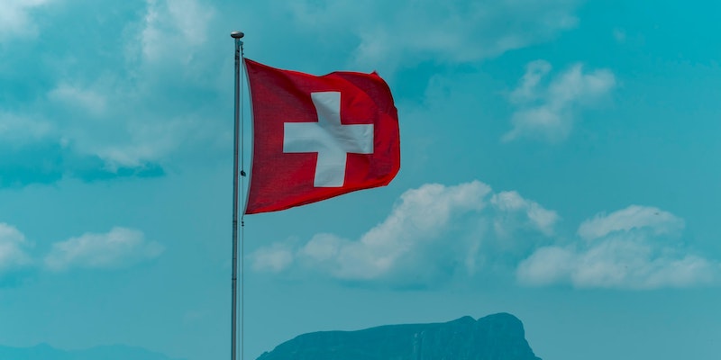 swiss-flag-crypto-tax-benefits